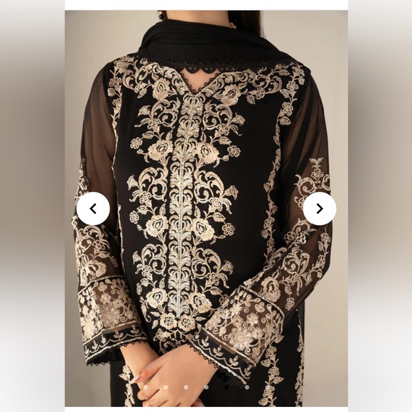 Agha Jann.  Neena. Chiffon. 3 Piece Suit Black & Embroidered Gold. Size M.  NWT - Picture 4 of 8